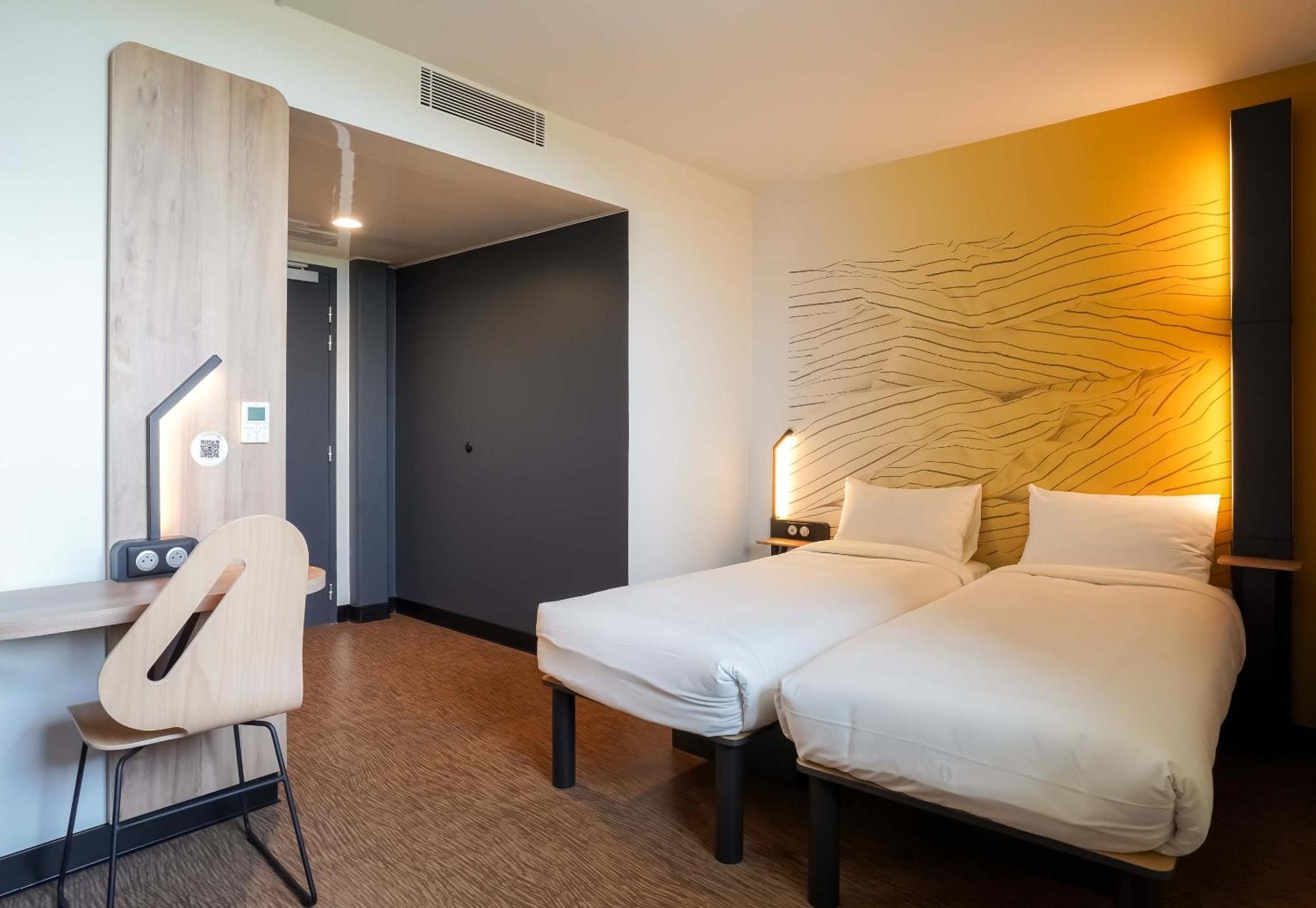 B&B Hotel Paris Porte D'Orleans Монруж Екстериор снимка
