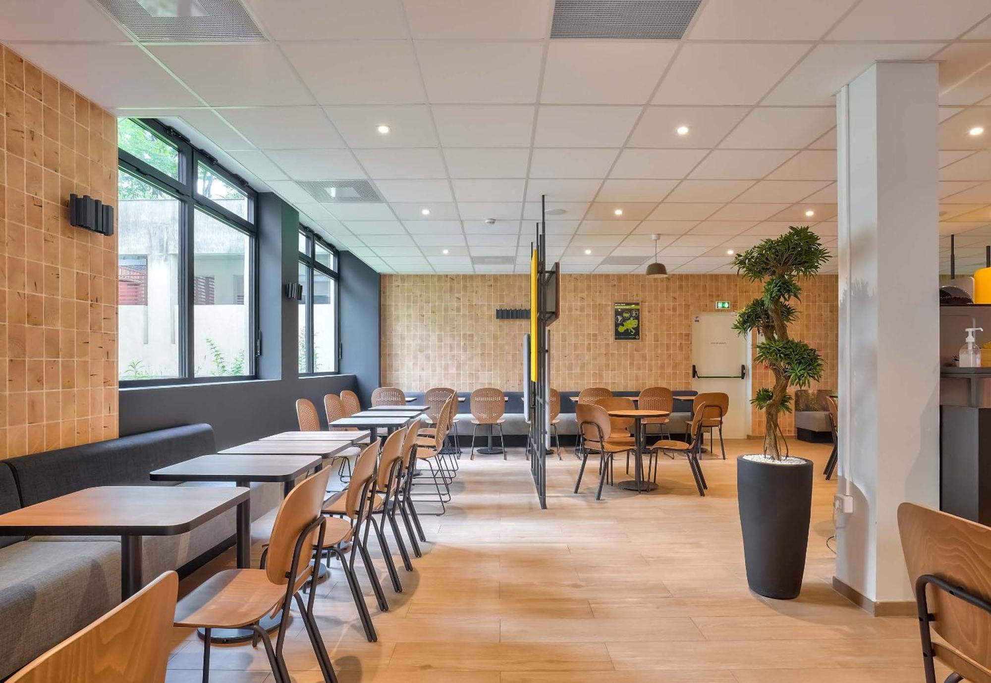 B&B Hotel Paris Porte D'Orleans Монруж Екстериор снимка