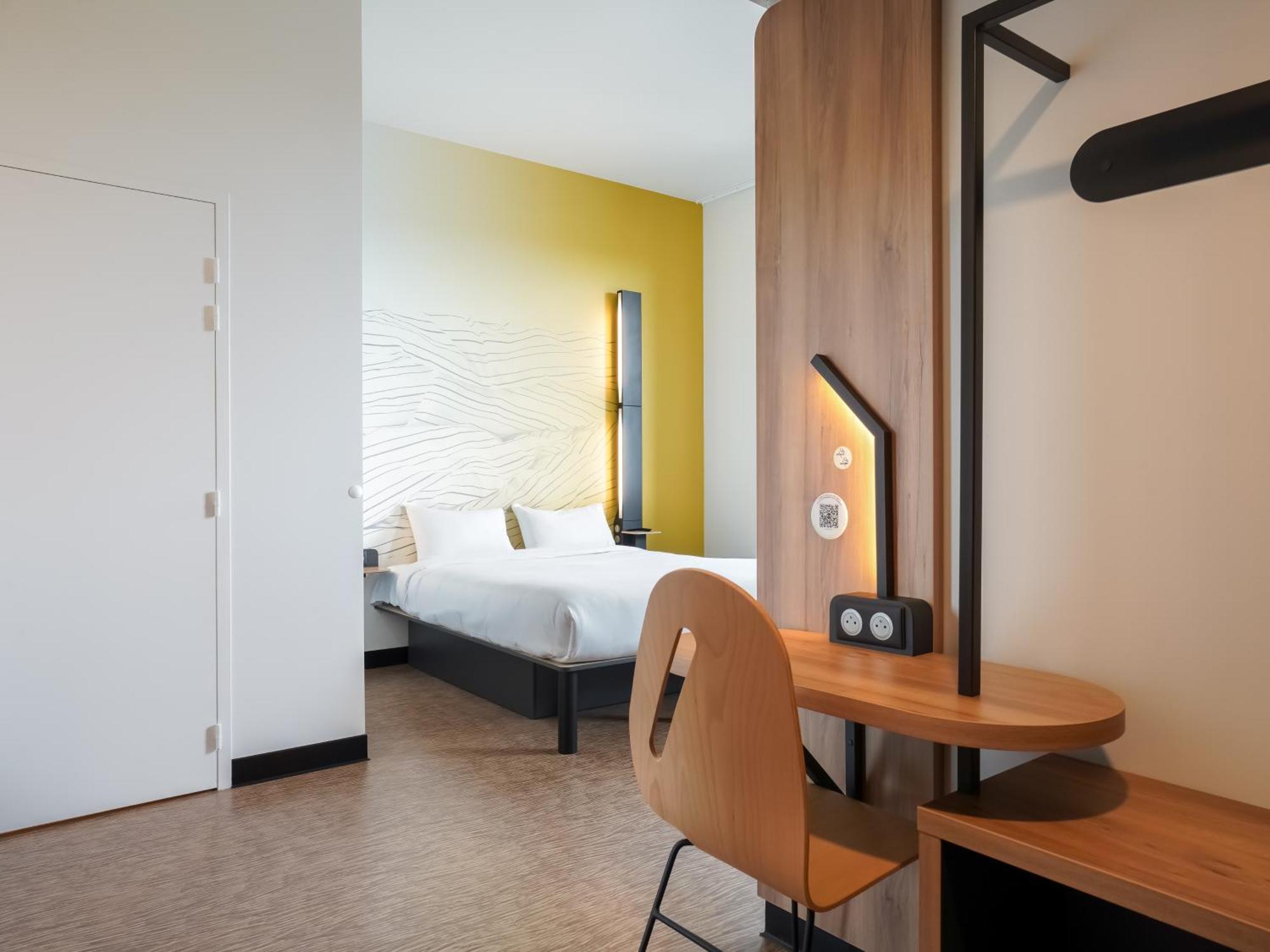B&B Hotel Paris Porte D'Orleans Монруж Екстериор снимка